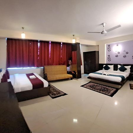 Airport Hotel Port View New Delhi Buitenkant foto