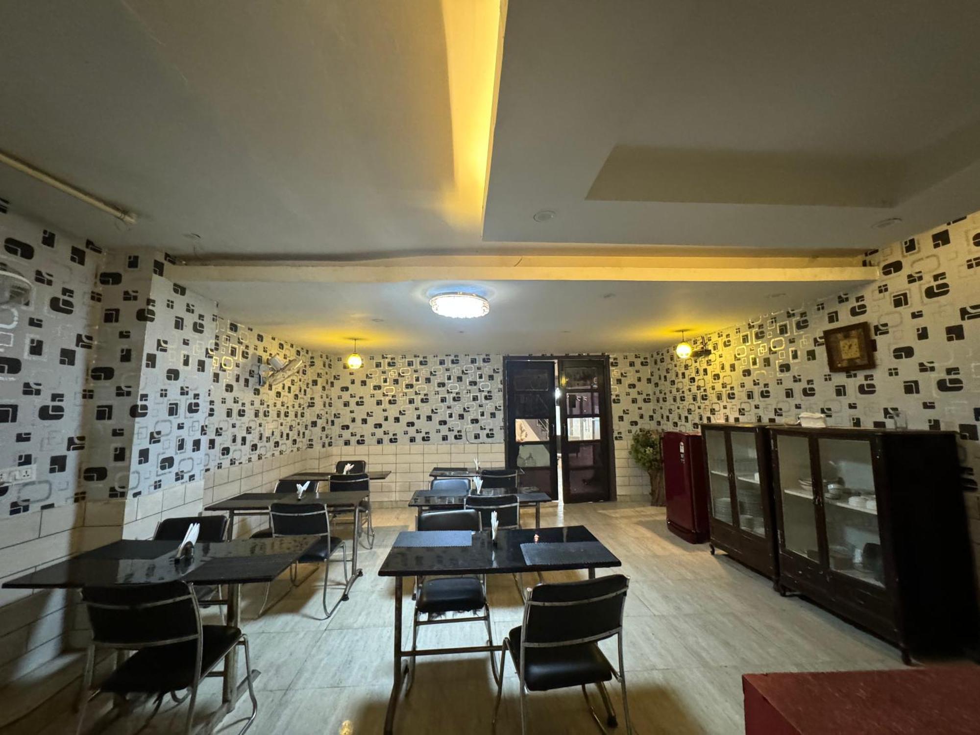 Airport Hotel Port View New Delhi Buitenkant foto