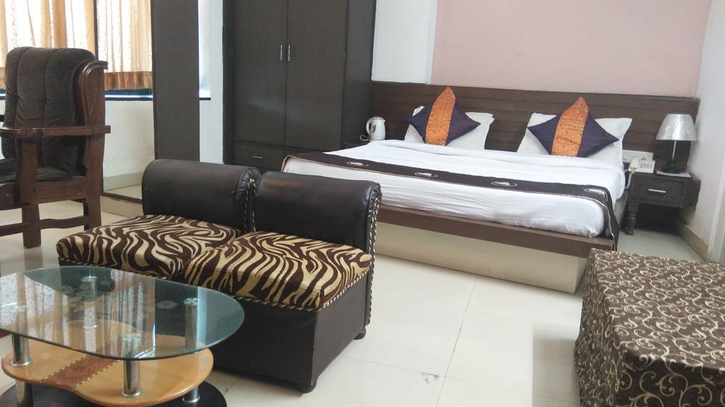 Airport Hotel Port View New Delhi Buitenkant foto