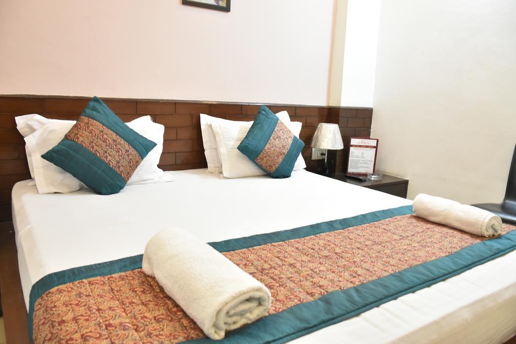 Airport Hotel Port View New Delhi Buitenkant foto